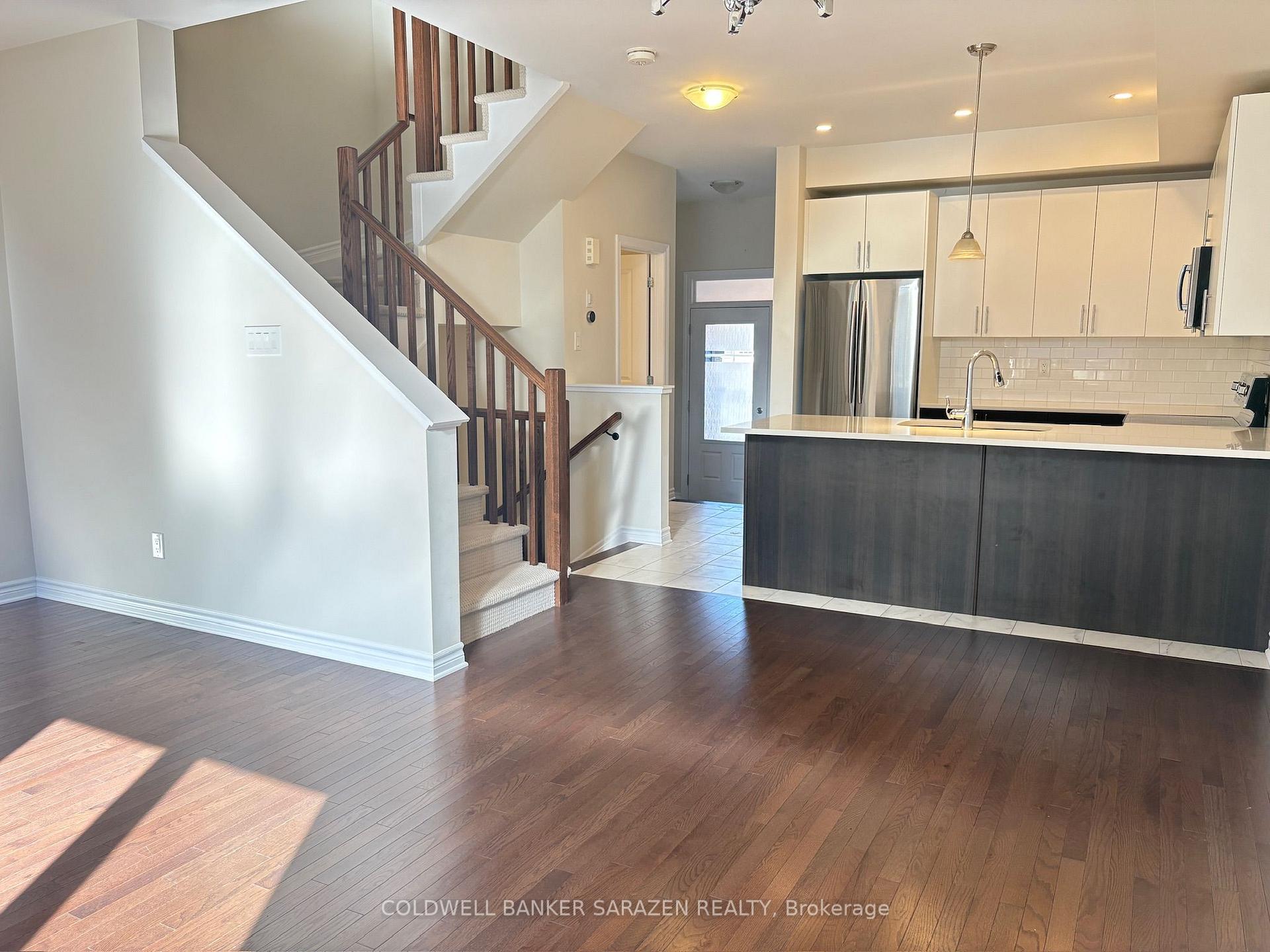 Photo 8 of 216 Tim Sheehan Place, Ottawa, Kanata - Emerald Meadows/Trailwest — HOMEH