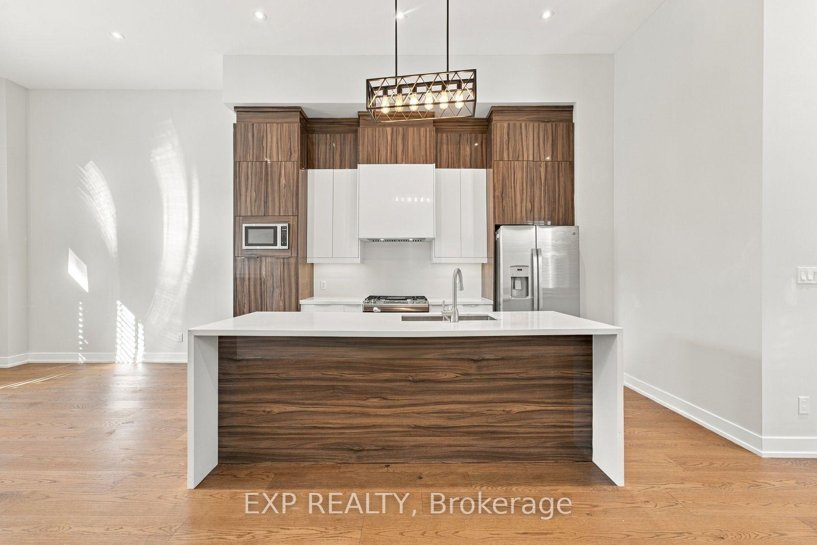 Photo 6 of 54 Benson Avenue, Mississauga, Port Credit — HOMEH