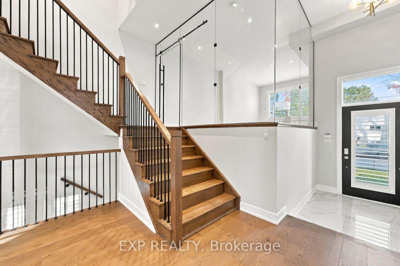 Photo 11 of 54 Benson Avenue, Mississauga, Port Credit — HOMEH