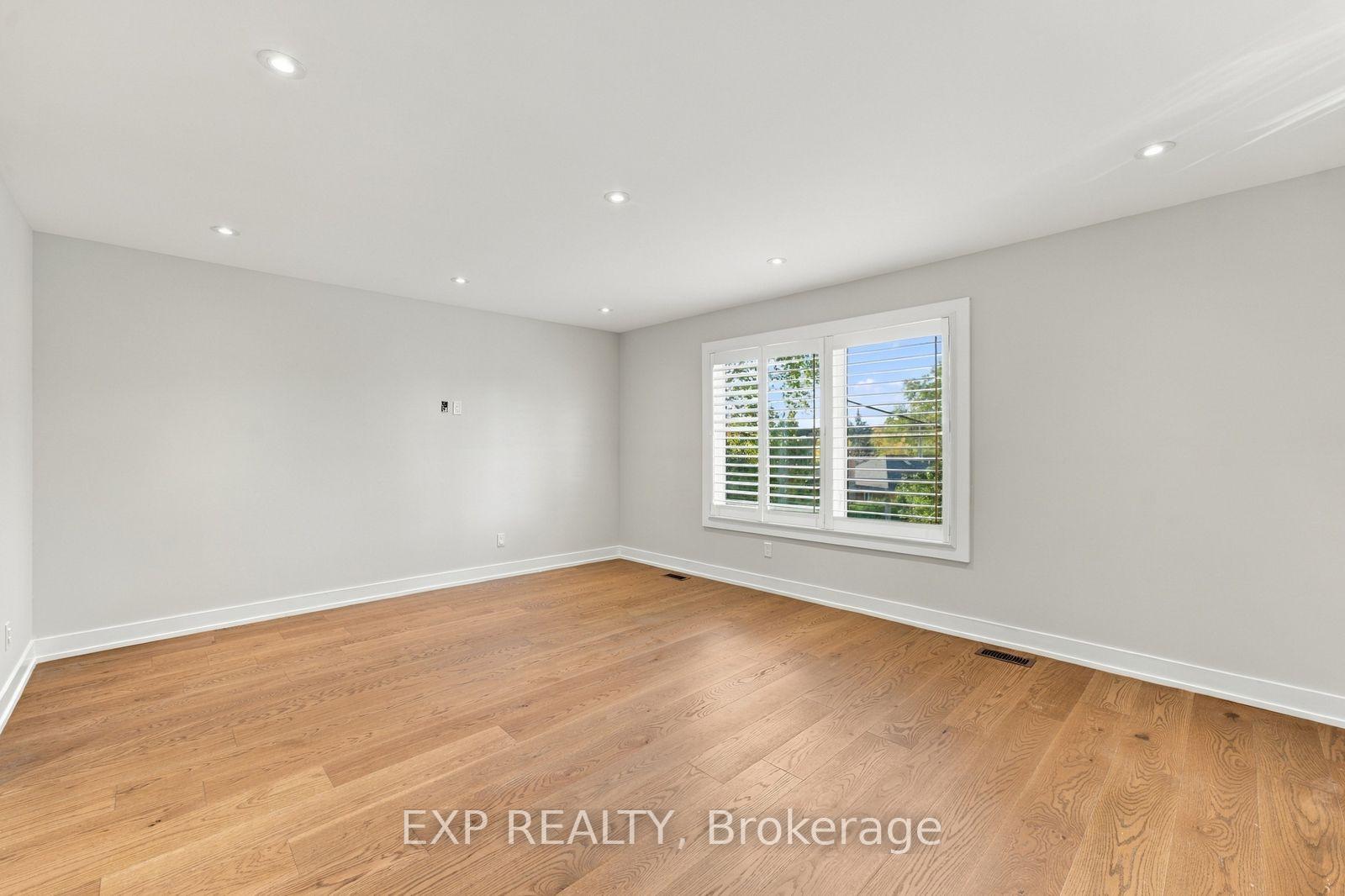 Photo 16 of 54 Benson Avenue, Mississauga, Port Credit — HOMEH