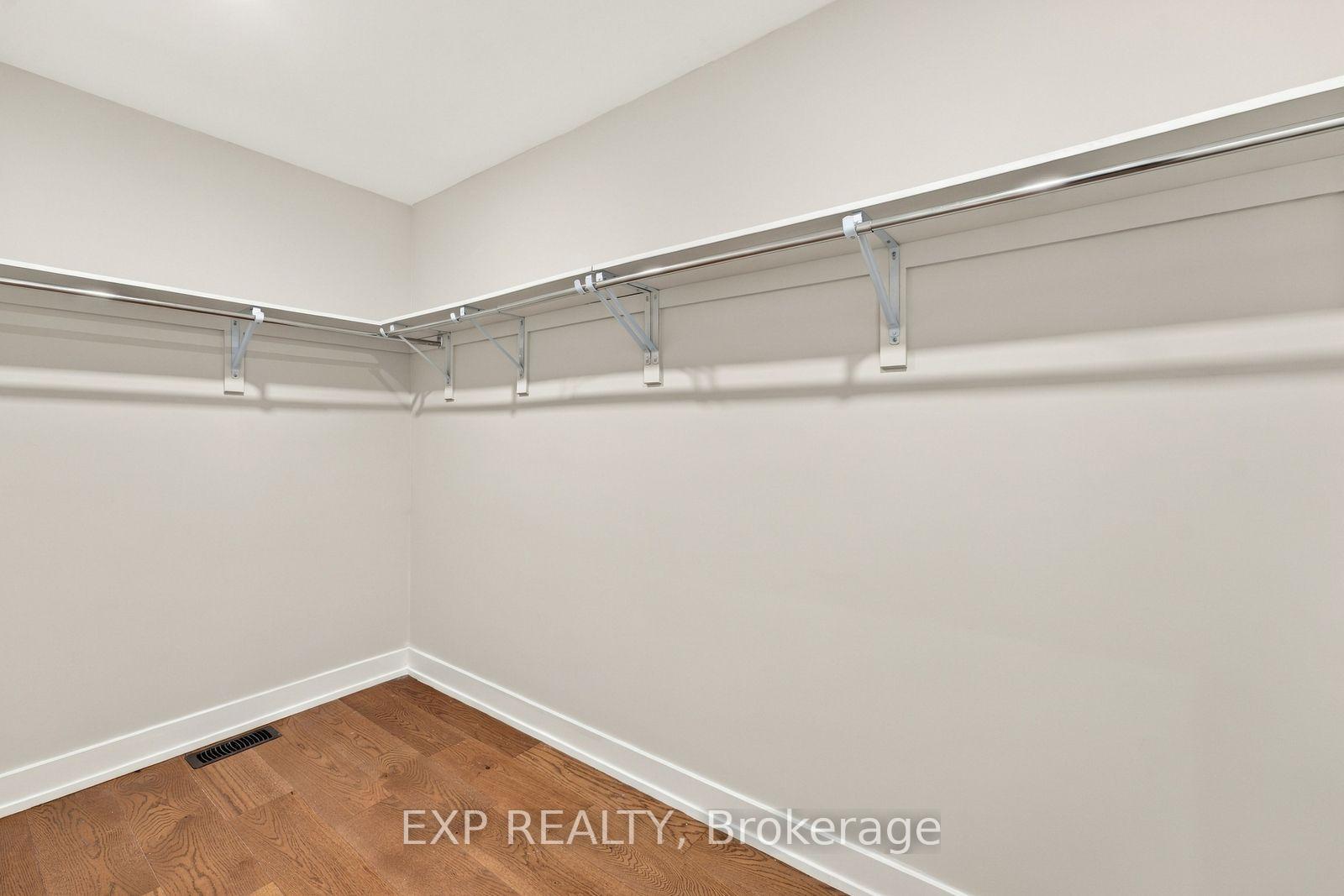 Photo 20 of 54 Benson Avenue, Mississauga, Port Credit — HOMEH