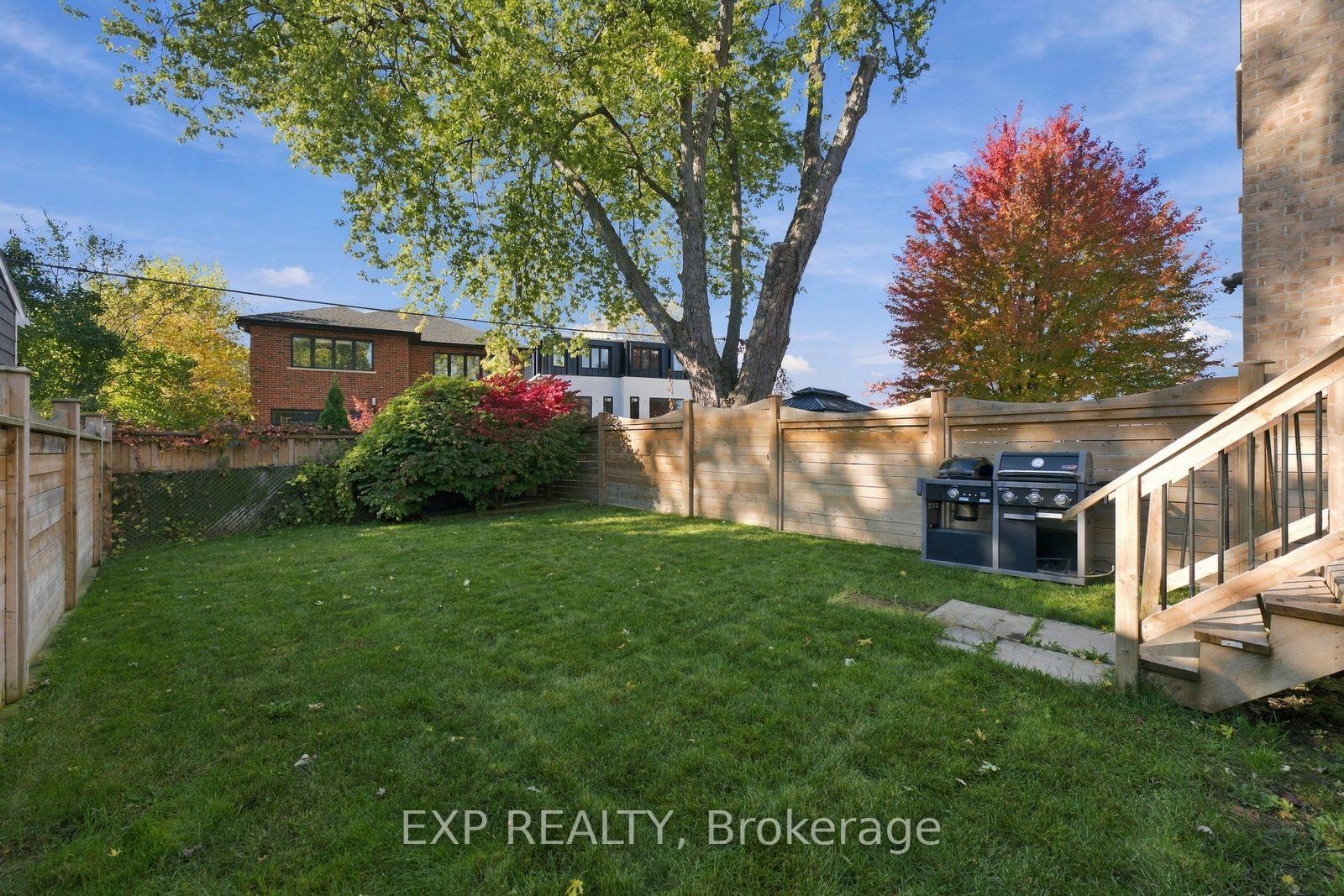 Photo 33 of 54 Benson Avenue, Mississauga, Port Credit — HOMEH