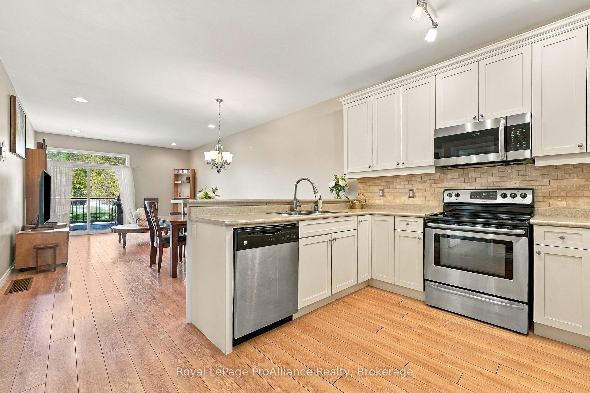 Photo 11 of Unit 41, 56-194 Haig Road, Belleville, Belleville Ward — HOMEH