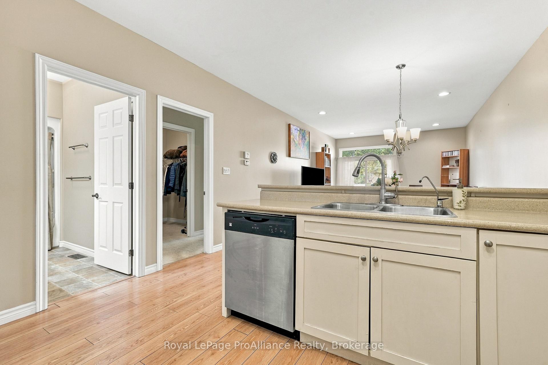 Photo 14 of Unit 41, 56-194 Haig Road, Belleville, Belleville Ward — HOMEH