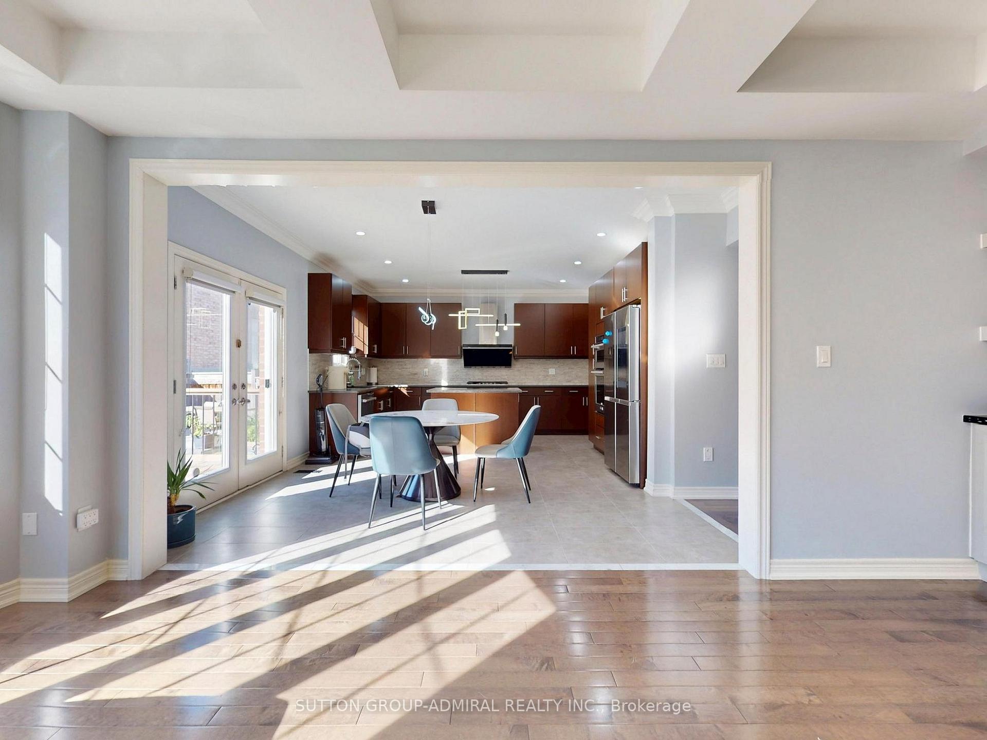 Photo 9 of 108 Baldry Avenue, Vaughan, Patterson — HOMEH