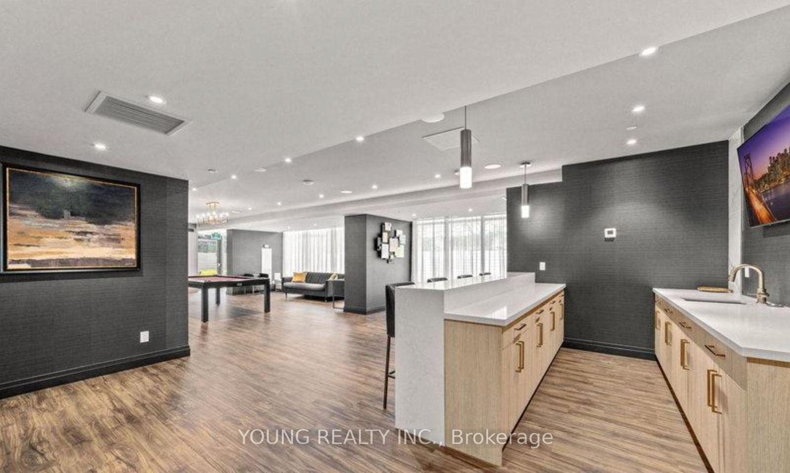 Photo 4 of Unit 737, 621 Sheppard Avenue E, North York, Bayview Village — HOMEH