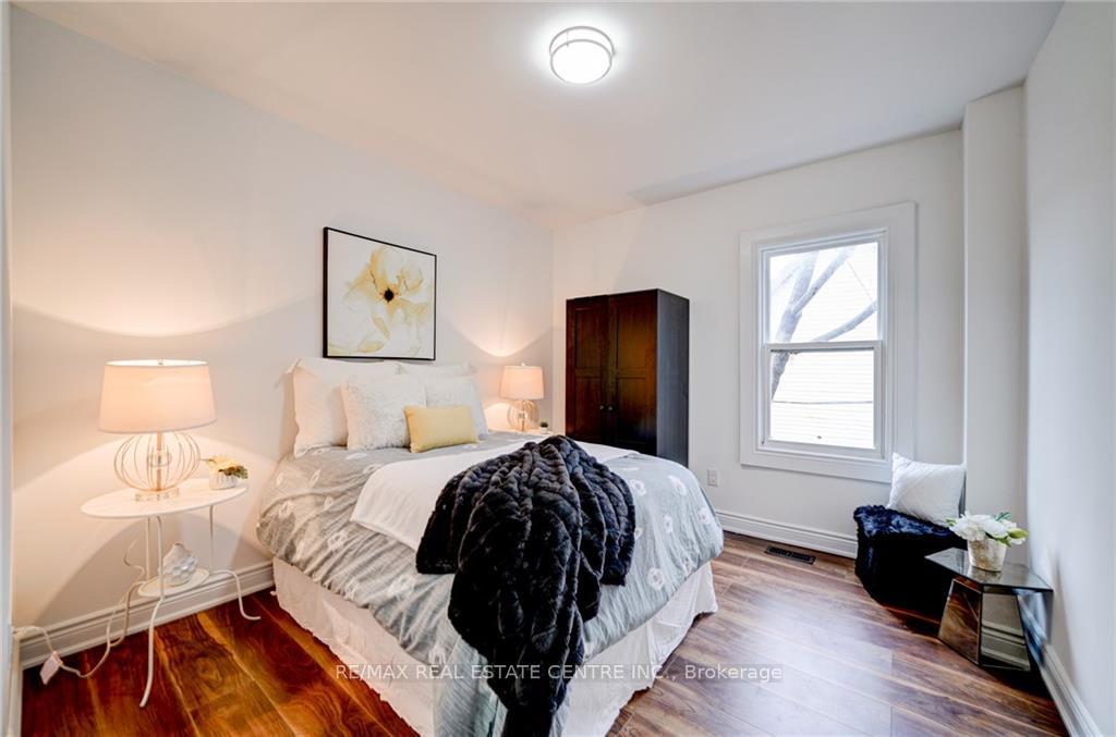 Photo 19 of 9 Gibson Avenue, Hamilton, Gibson — HOMEH