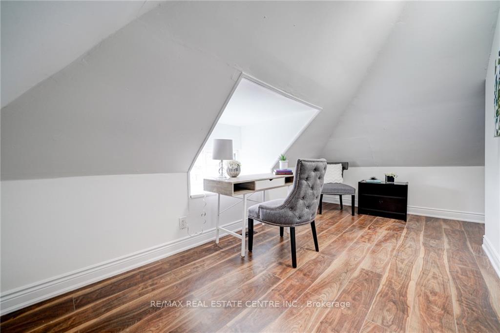 Photo 22 of 9 Gibson Avenue, Hamilton, Gibson — HOMEH