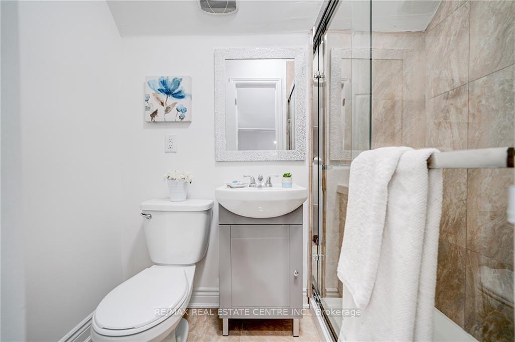 Photo 24 of 9 Gibson Avenue, Hamilton, Gibson — HOMEH