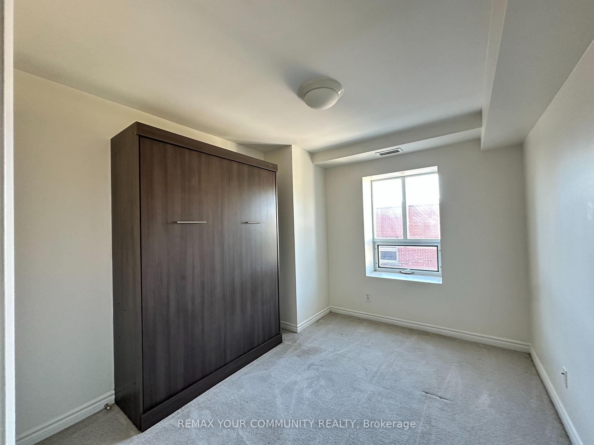 Photo 17 of Unit 305, 15207 Yonge Street, Aurora, Aurora Village — HOMEH