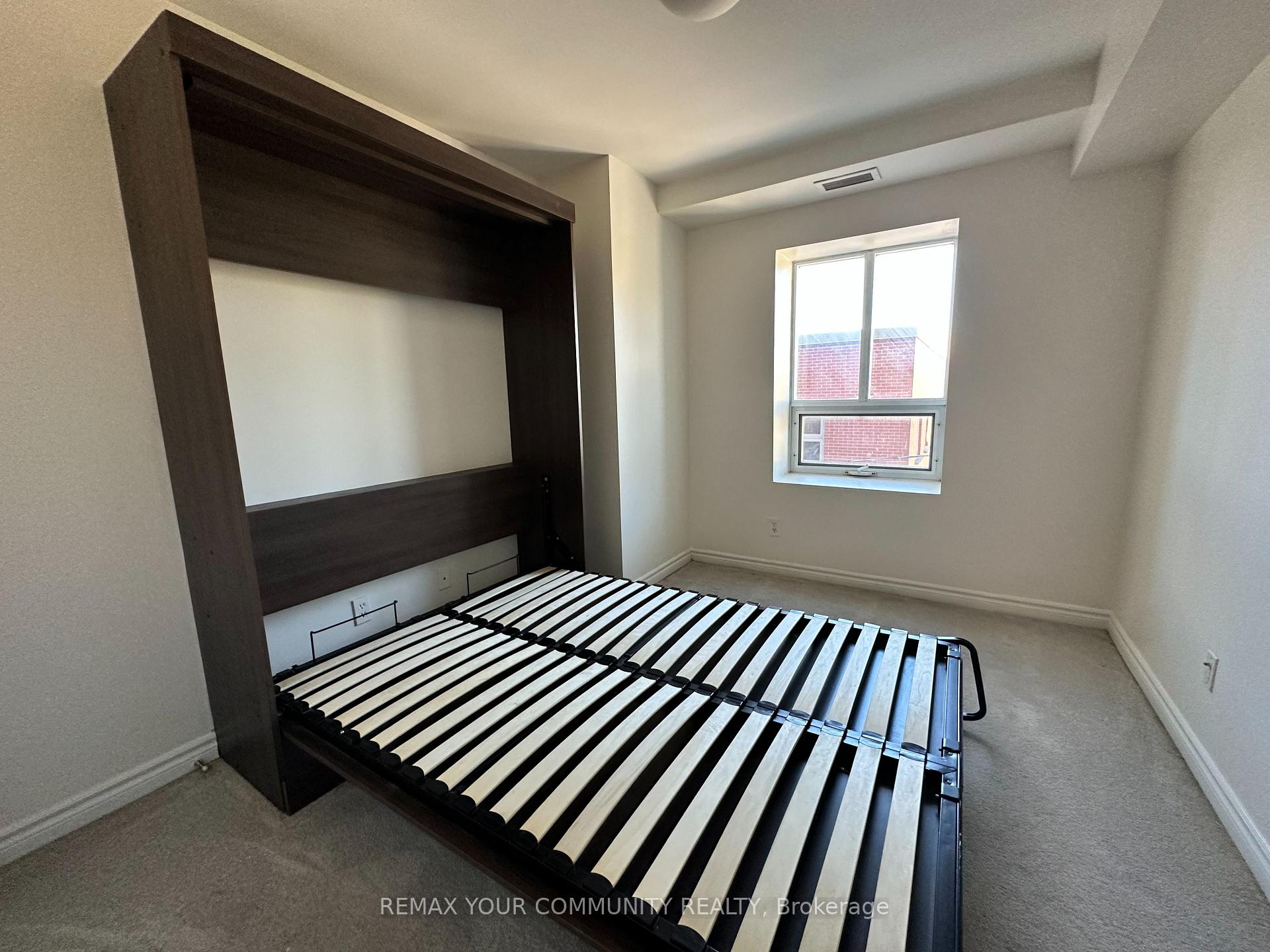 Photo 19 of Unit 305, 15207 Yonge Street, Aurora, Aurora Village — HOMEH