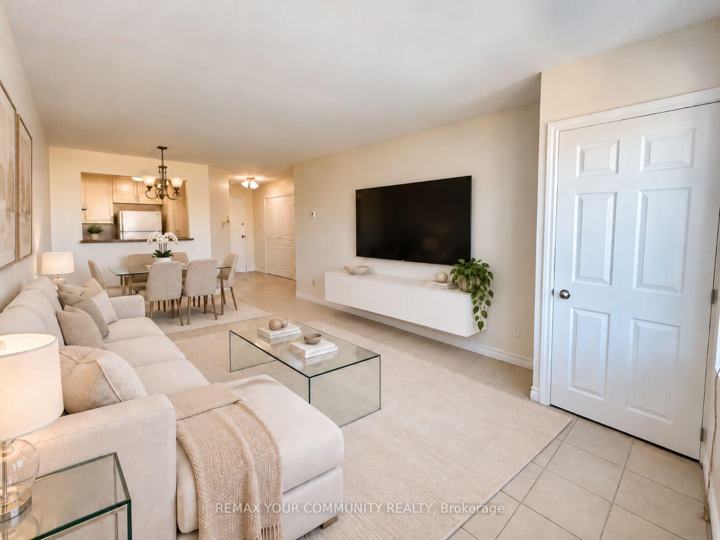 Photo 10 of Unit 503, 15207 Yonge Street, Aurora, Aurora Village — HOMEH