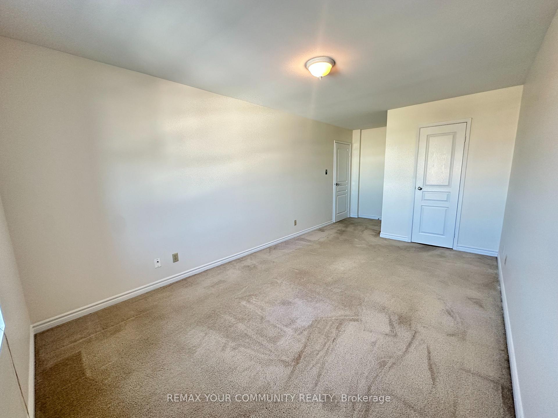 Photo 18 of Unit 503, 15207 Yonge Street, Aurora, Aurora Village — HOMEH