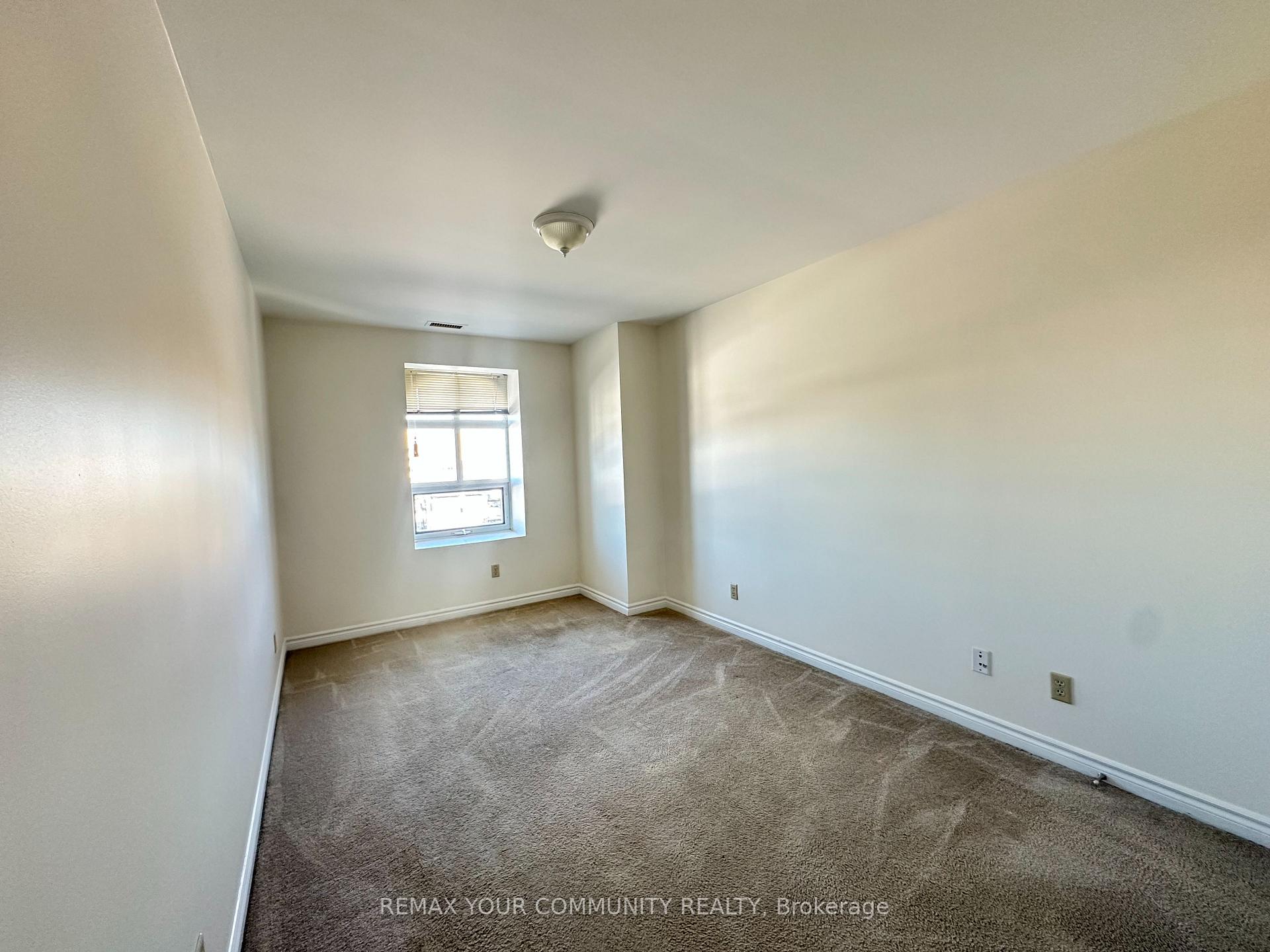 Photo 20 of Unit 503, 15207 Yonge Street, Aurora, Aurora Village — HOMEH