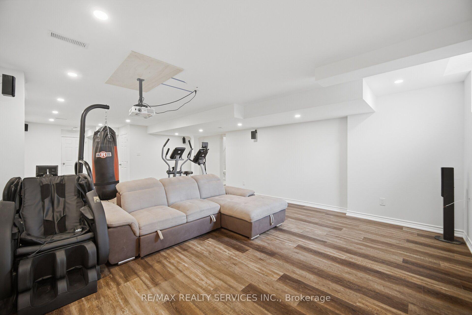 Photo 45 of 1736 Douglas Langtree Drive, Oshawa, Taunton — HOMEH