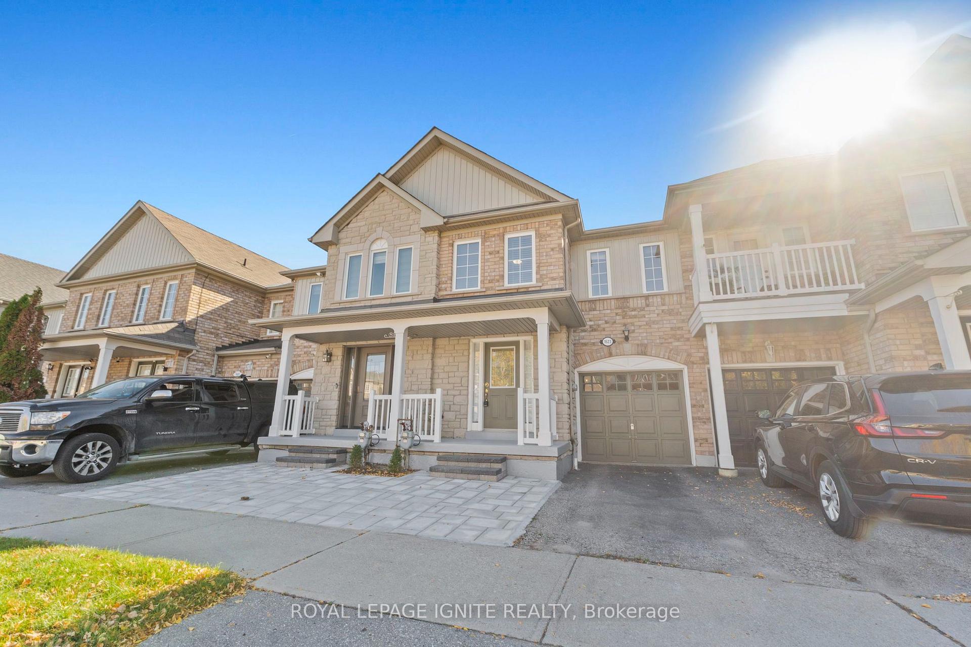 Photo 3 of 1523 Avonmore Square, Pickering, Town Centre — HOMEH