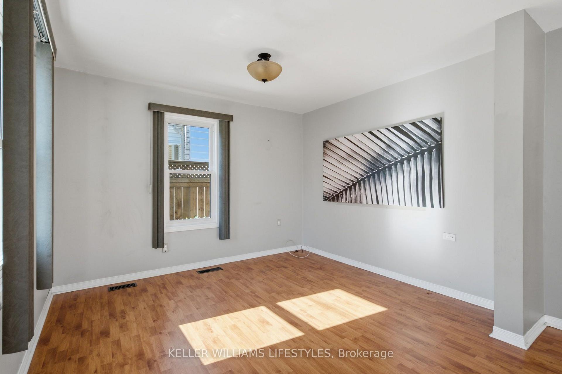 Photo 9 of 96 Dakin Street, London, East M — HOMEH
