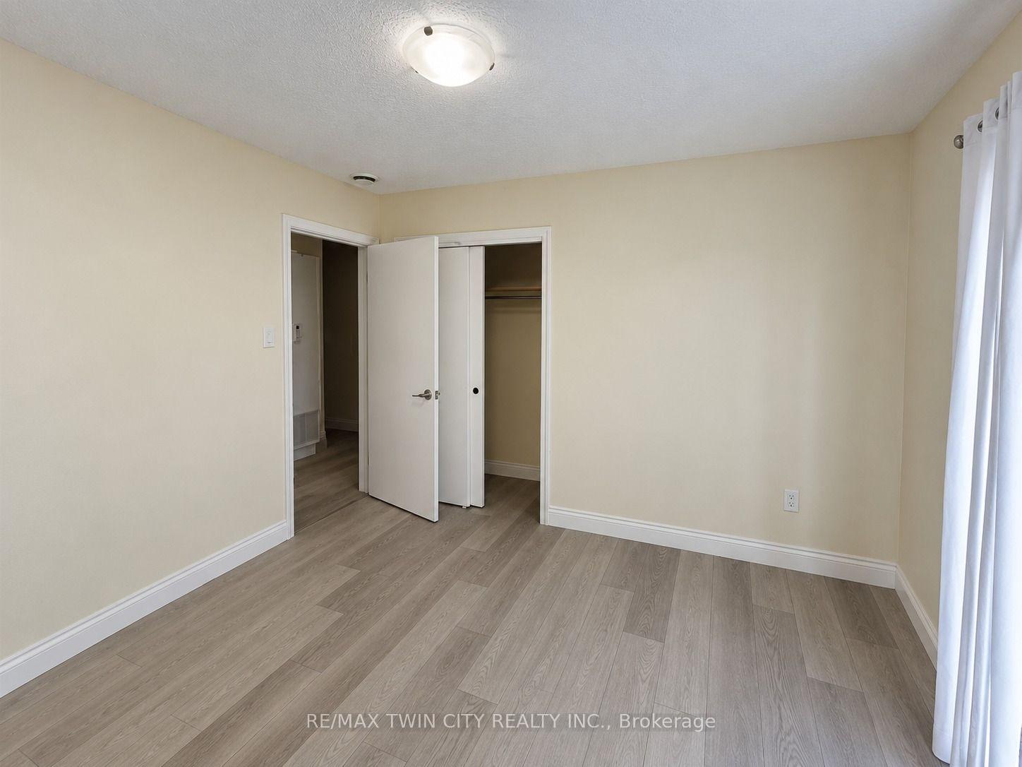 Photo 4 of 433 Connaught Street, Kitchener, Fairview/Kingsdale — HOMEH