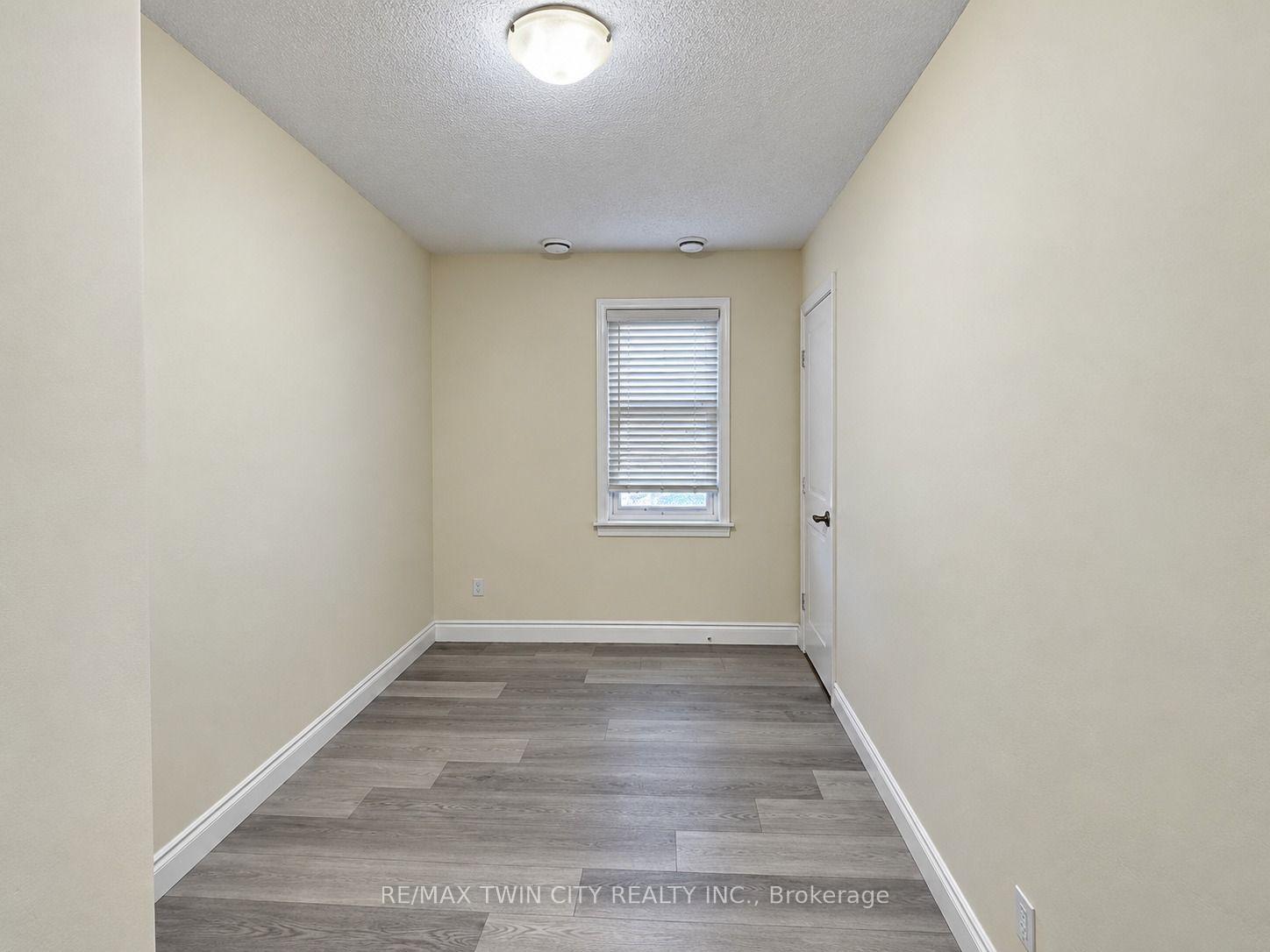 Photo 6 of 433 Connaught Street, Kitchener, Fairview/Kingsdale — HOMEH