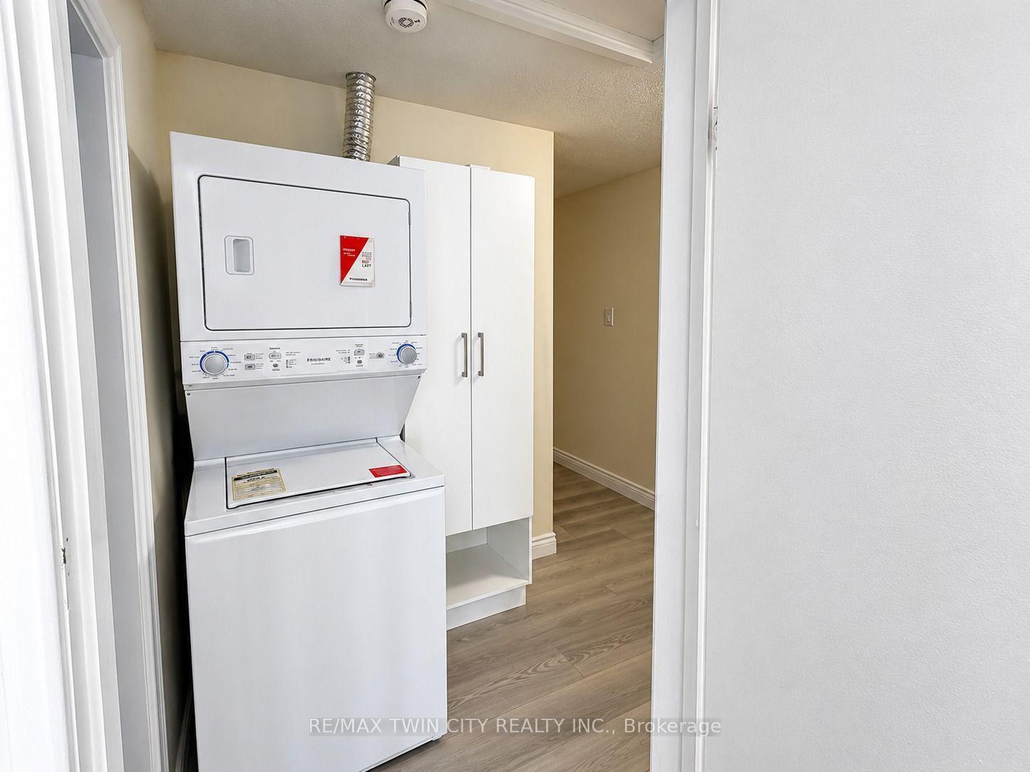Photo 11 of 433 Connaught Street, Kitchener, Fairview/Kingsdale — HOMEH