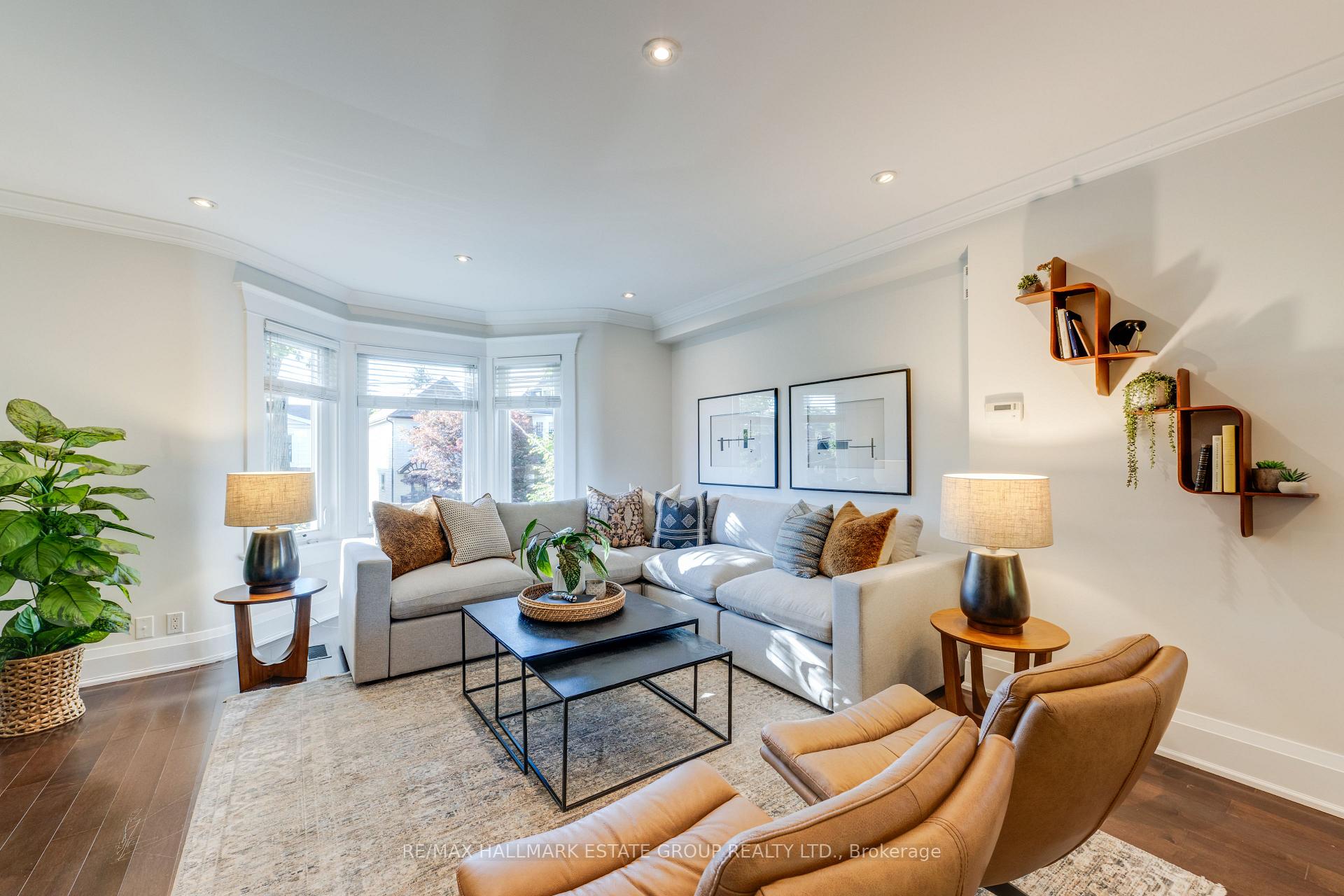 Photo 14 of 105 Lee Avenue, Toronto, The Beaches — HOMEH