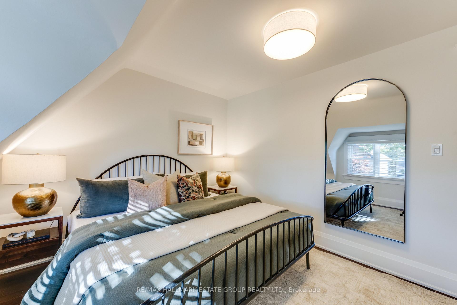 Photo 21 of 105 Lee Avenue, Toronto, The Beaches — HOMEH