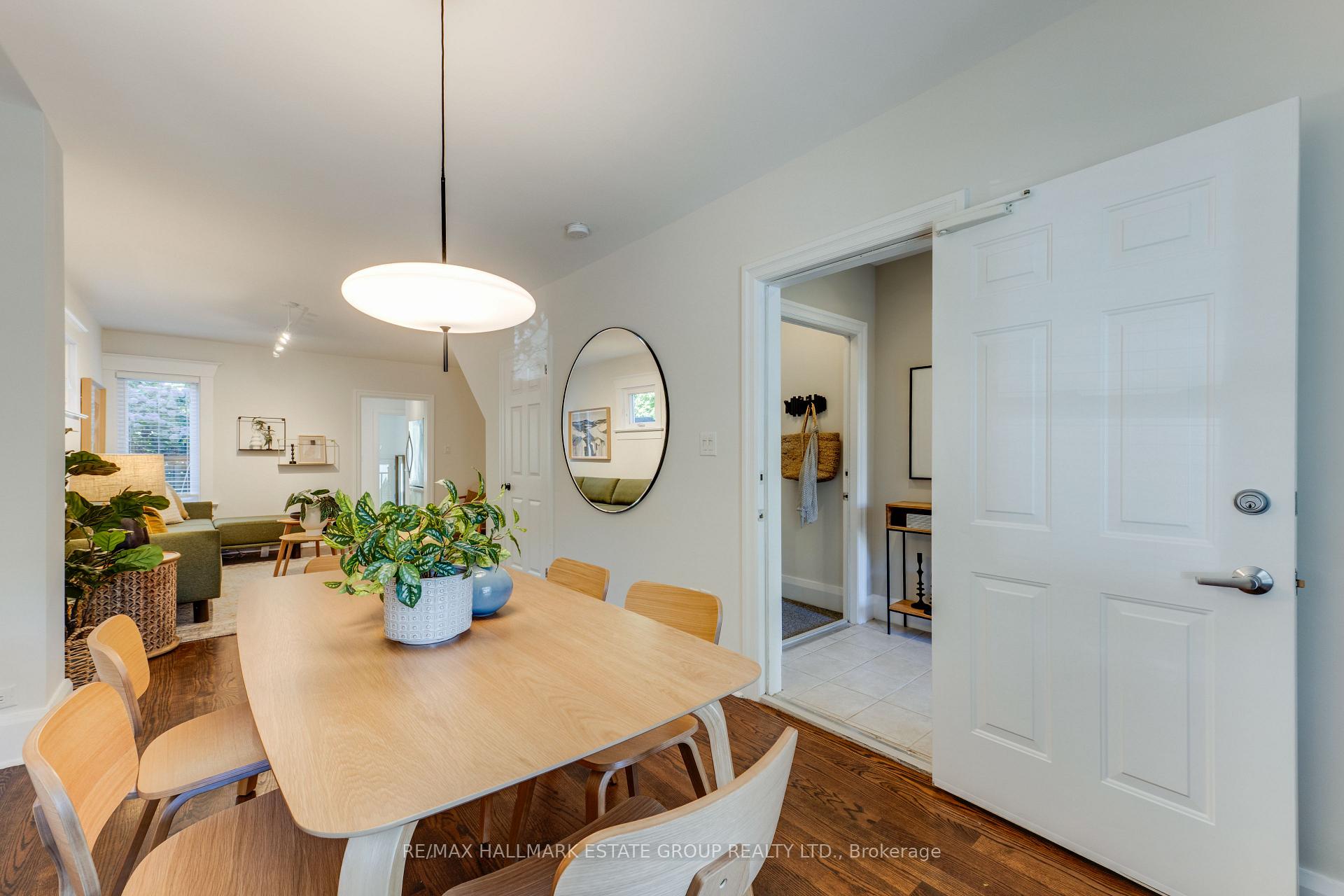 Photo 29 of 105 Lee Avenue, Toronto, The Beaches — HOMEH