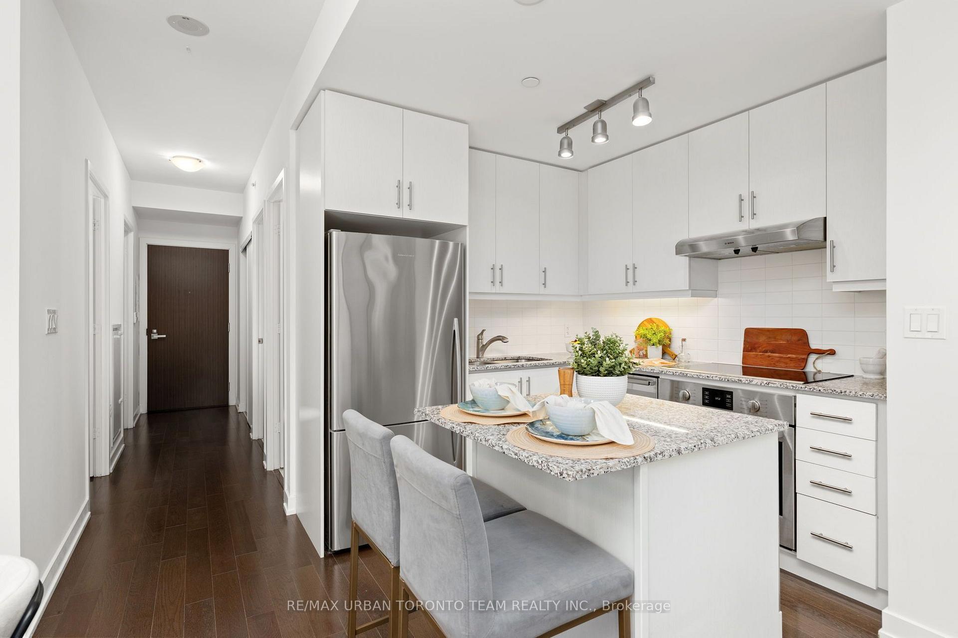 Photo 9 of Unit 2104, 1 The Esplanade Avenue, Toronto, Waterfront Communities — HOMEH