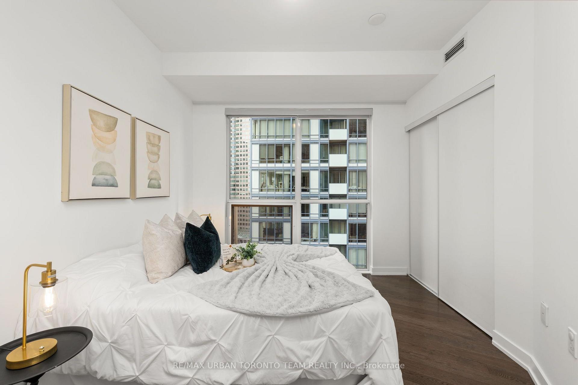 Photo 14 of Unit 2104, 1 The Esplanade Avenue, Toronto, Waterfront Communities — HOMEH