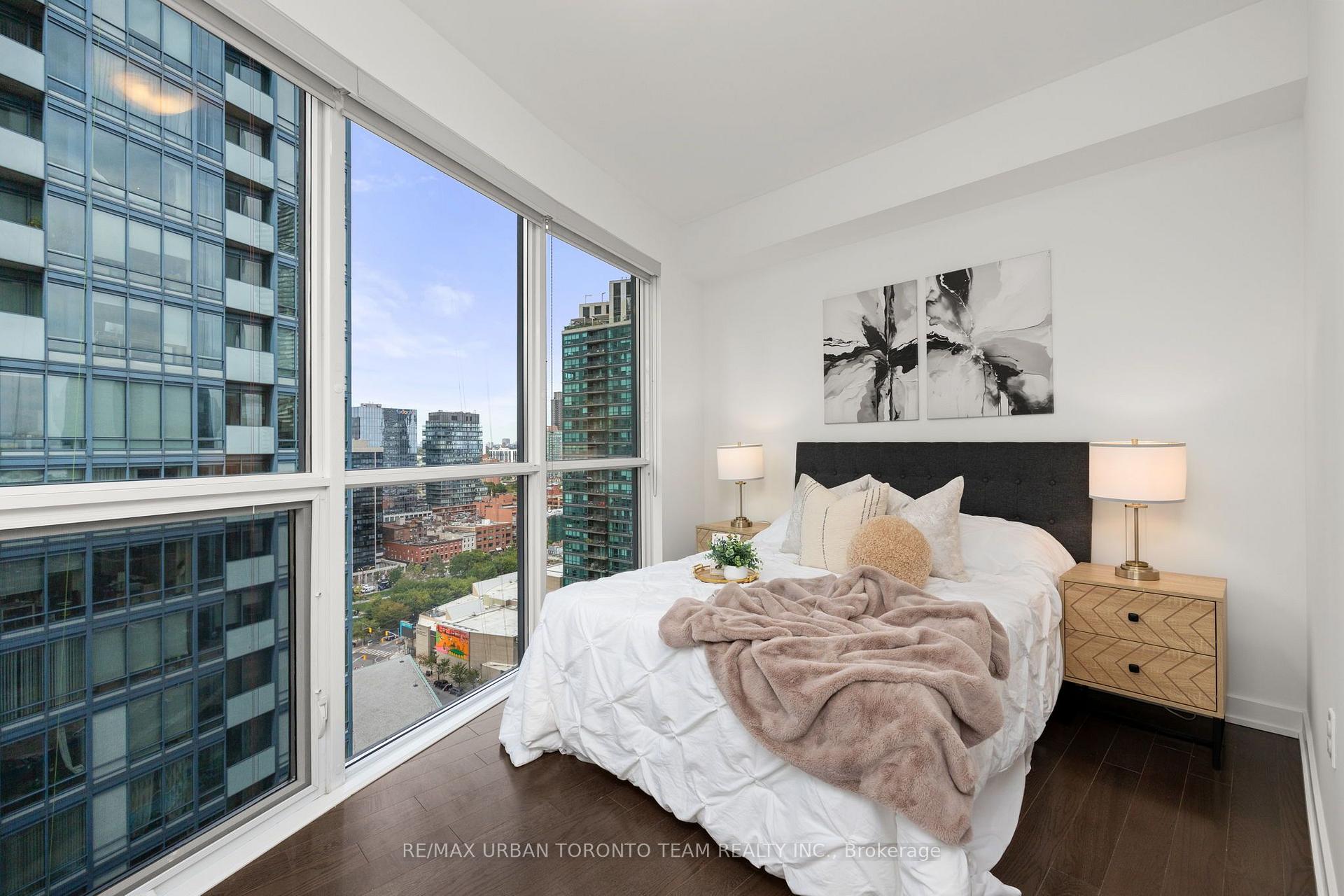 Photo 18 of Unit 2104, 1 The Esplanade Avenue, Toronto, Waterfront Communities — HOMEH