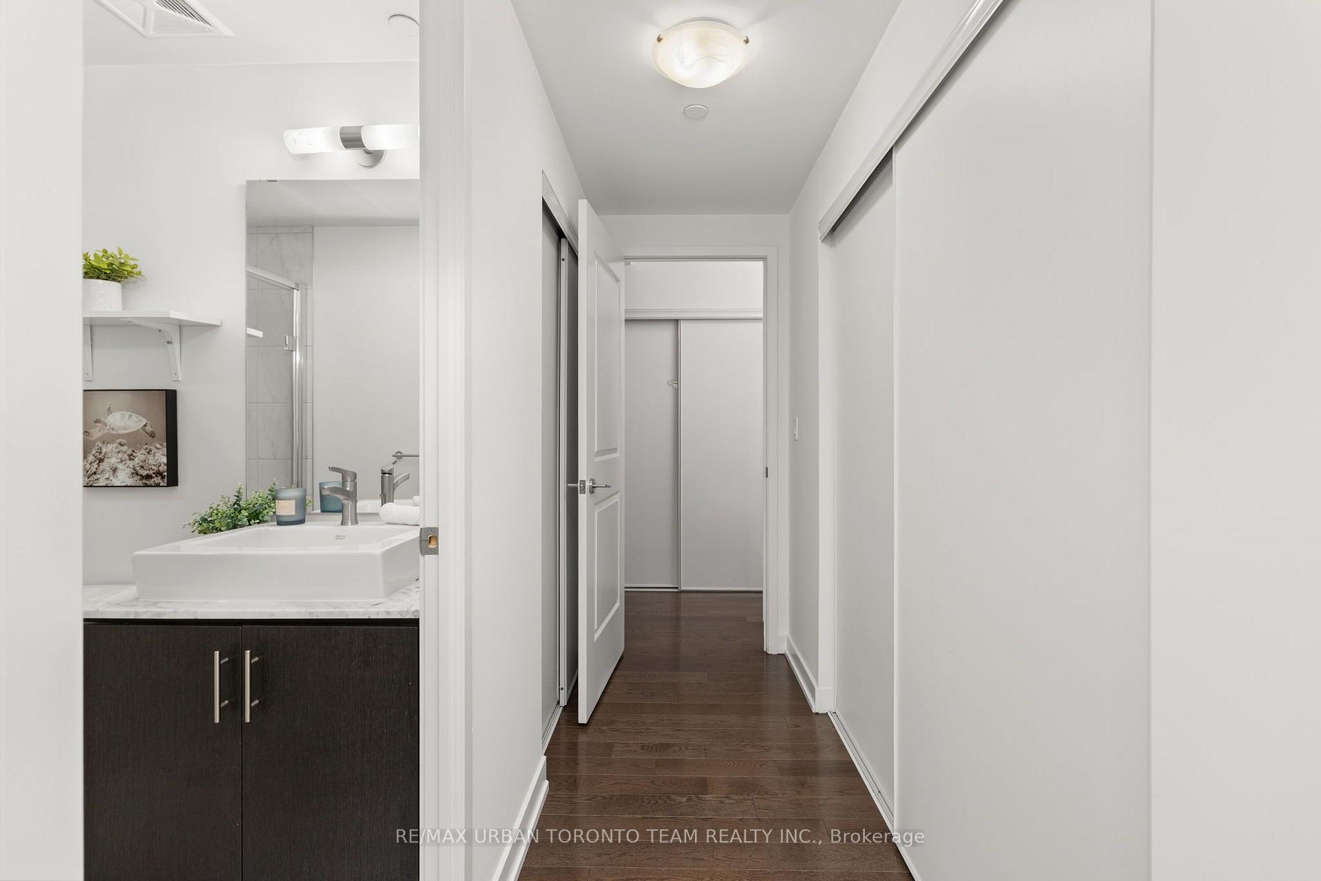 Photo 21 of Unit 2104, 1 The Esplanade Avenue, Toronto, Waterfront Communities — HOMEH