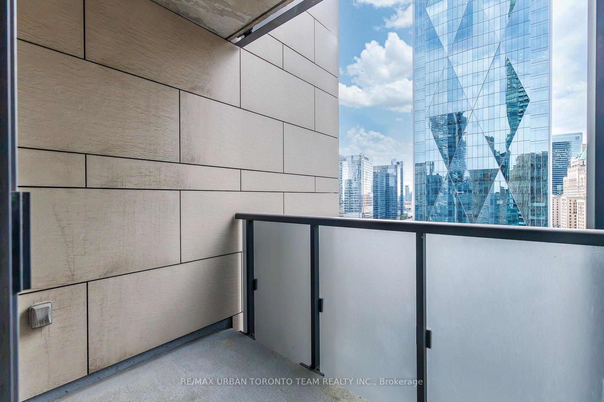 Photo 23 of Unit 2104, 1 The Esplanade Avenue, Toronto, Waterfront Communities — HOMEH