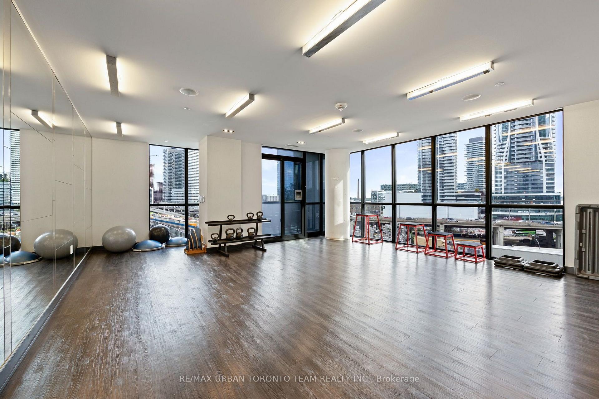 Photo 27 of Unit 2104, 1 The Esplanade Avenue, Toronto, Waterfront Communities — HOMEH