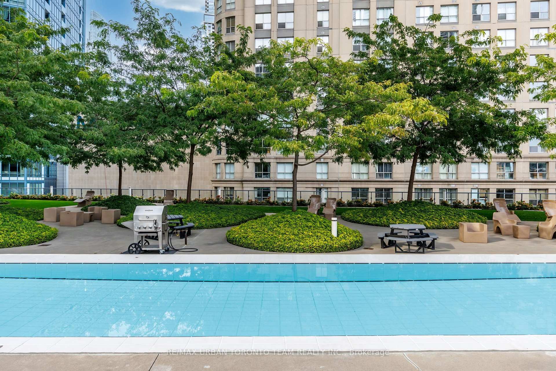Photo 31 of Unit 2104, 1 The Esplanade Avenue, Toronto, Waterfront Communities — HOMEH