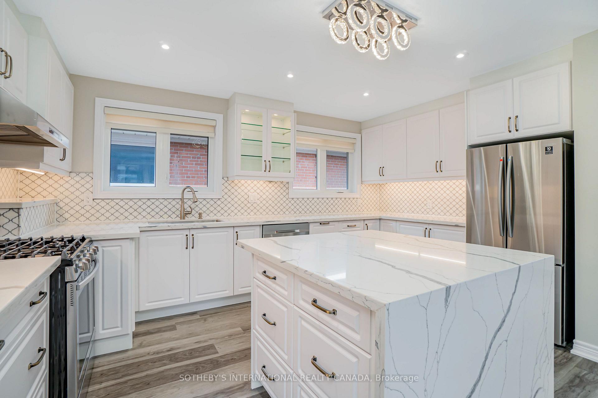 Photo 4 of 50 Ravenview Drive, Scarborough, West Hill — HOMEH