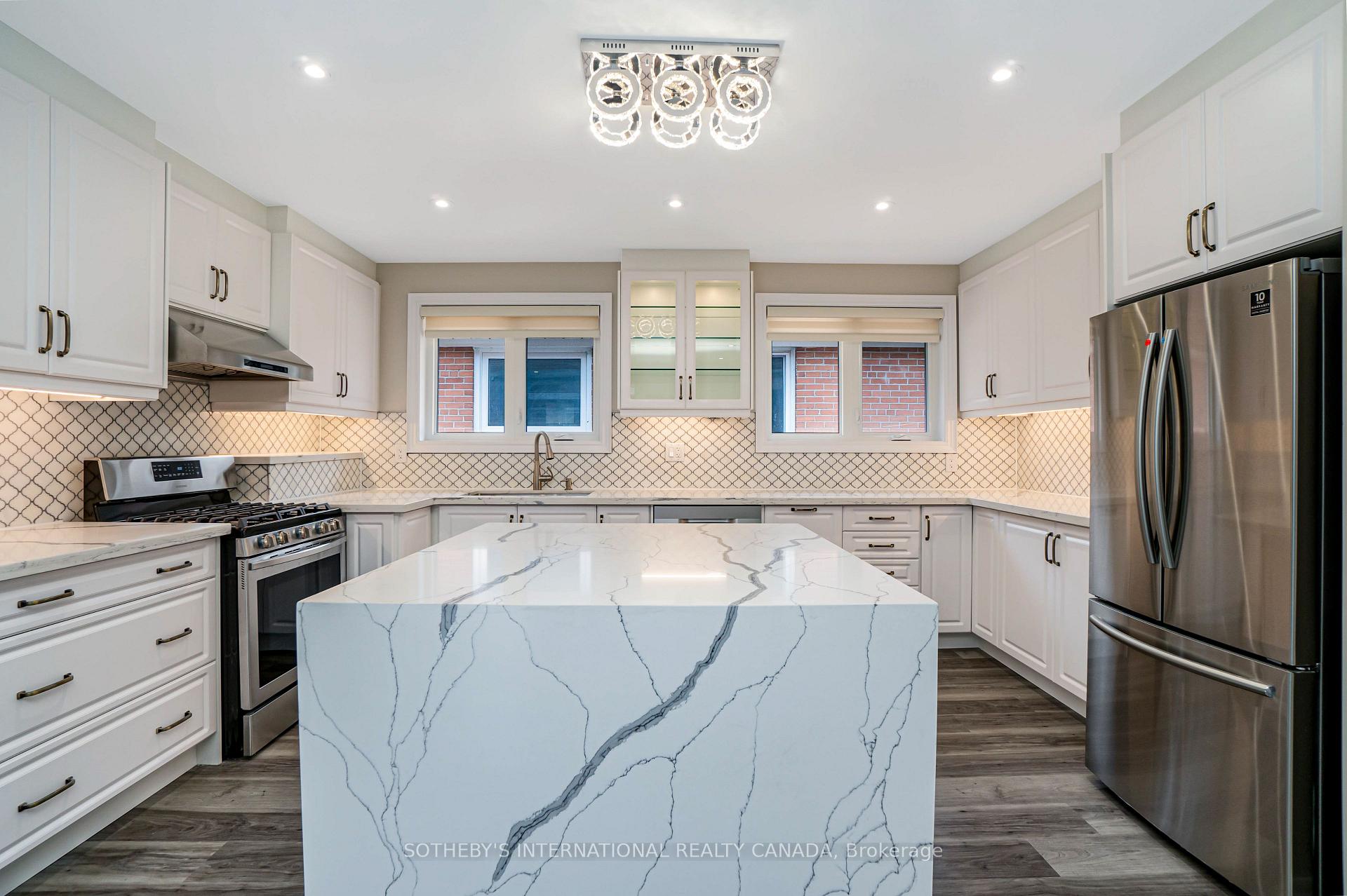 Photo 5 of 50 Ravenview Drive, Scarborough, West Hill — HOMEH