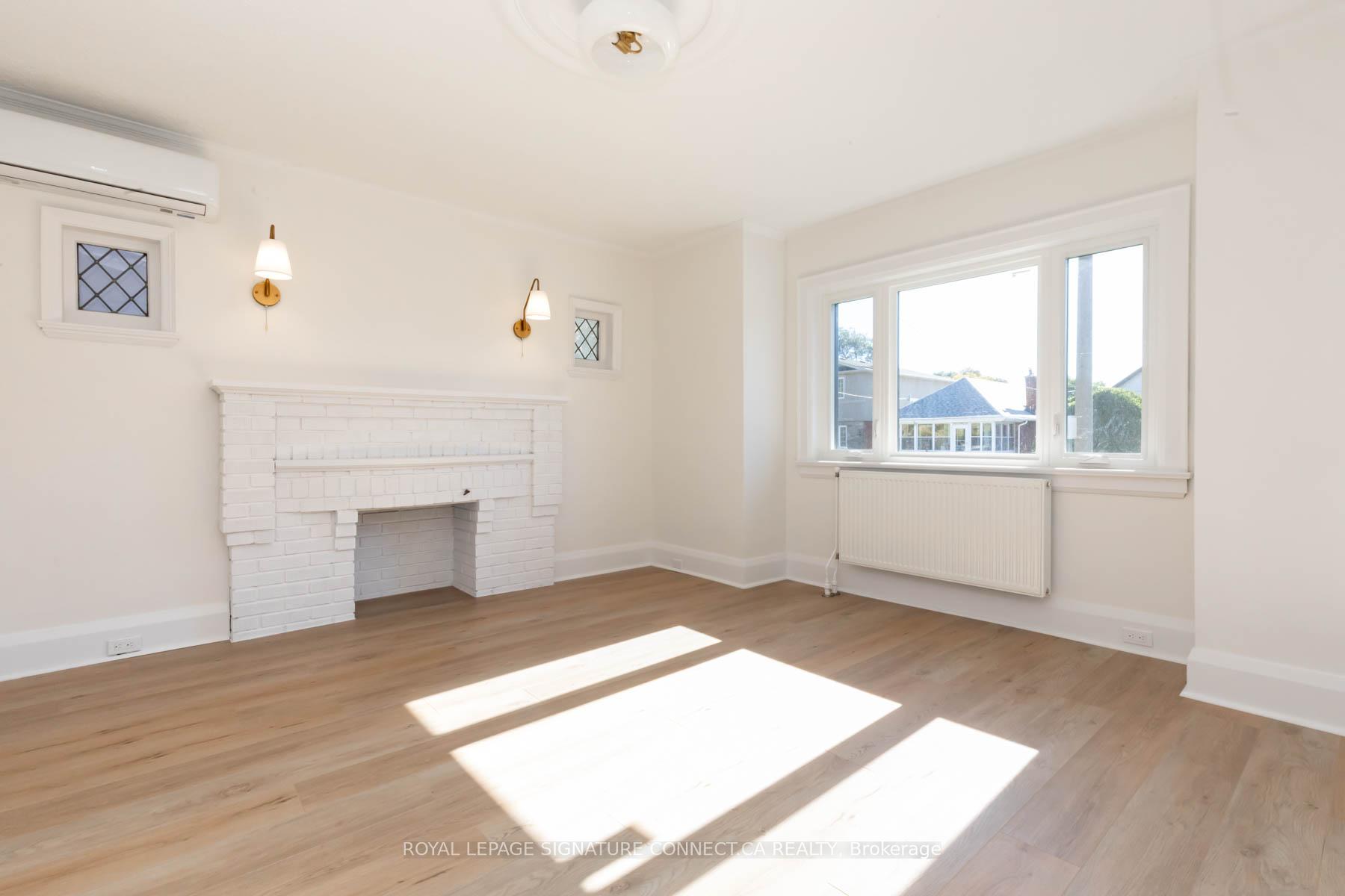Photo 4 of 208 Floyd Avenue, Toronto, Danforth Village-East York — HOMEH