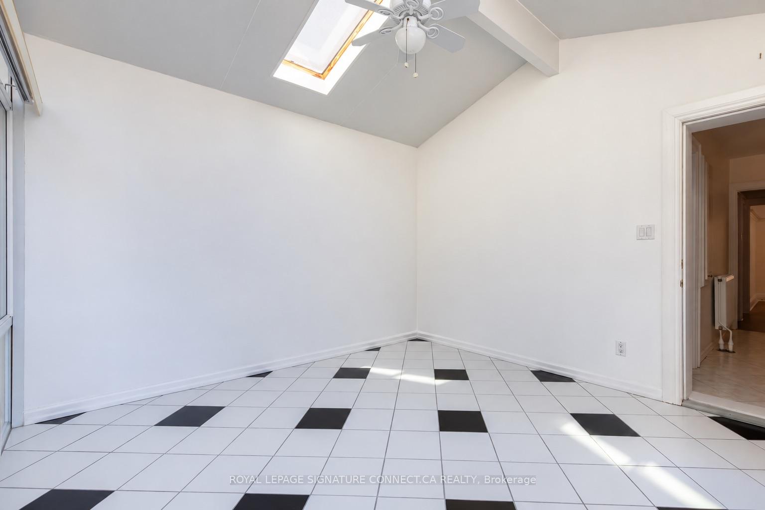 Photo 13 of 208 Floyd Avenue, Toronto, Danforth Village-East York — HOMEH