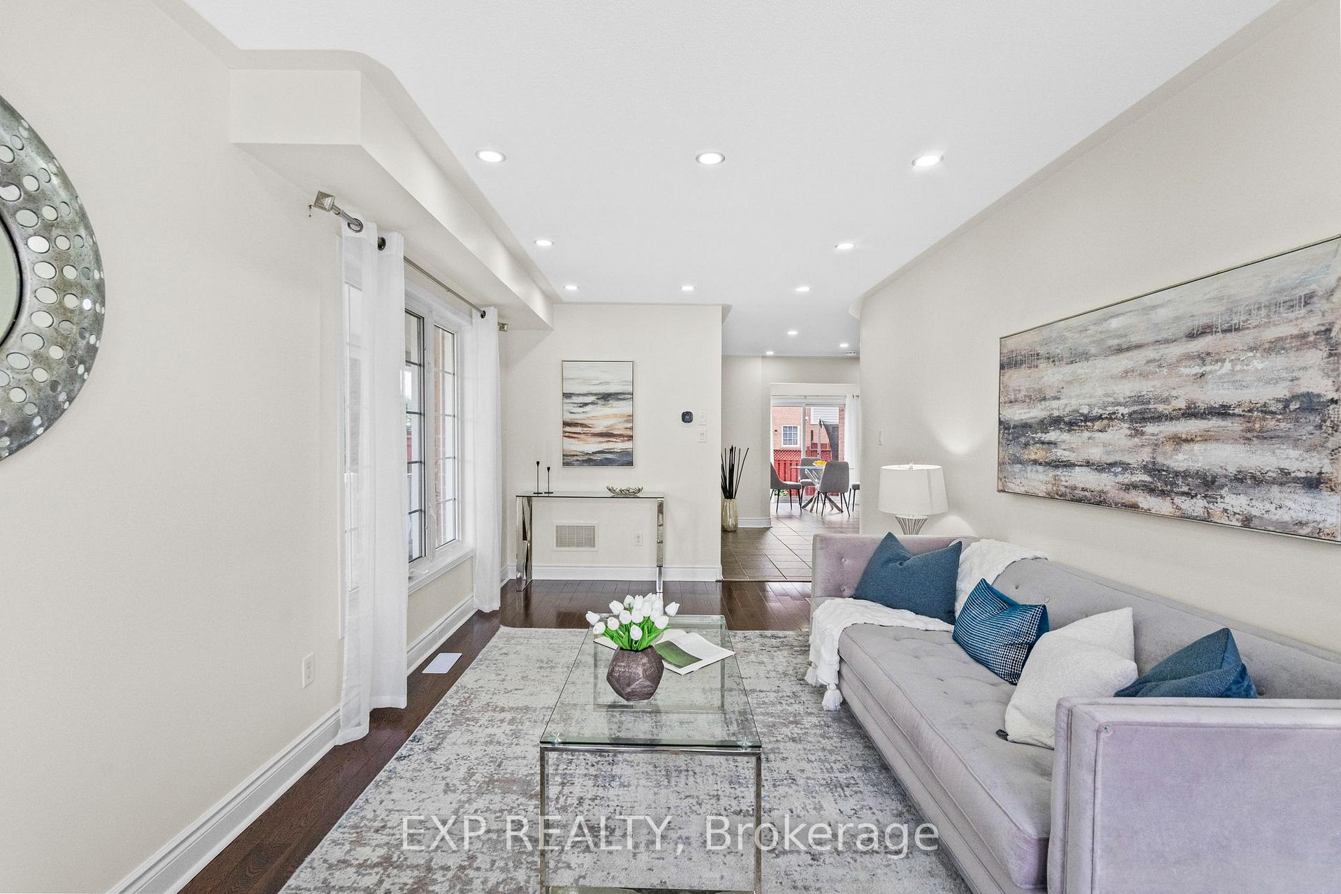 Photo 8 of 347 Brisdale Drive, Brampton, Fletcher's Meadow — HOMEH
