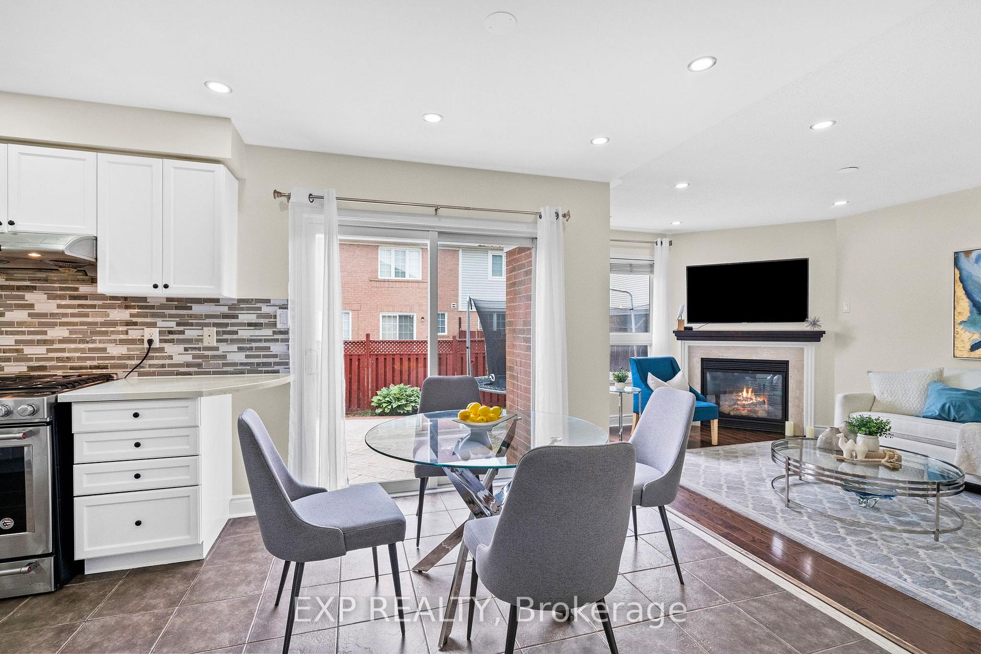 Photo 10 of 347 Brisdale Drive, Brampton, Fletcher's Meadow — HOMEH