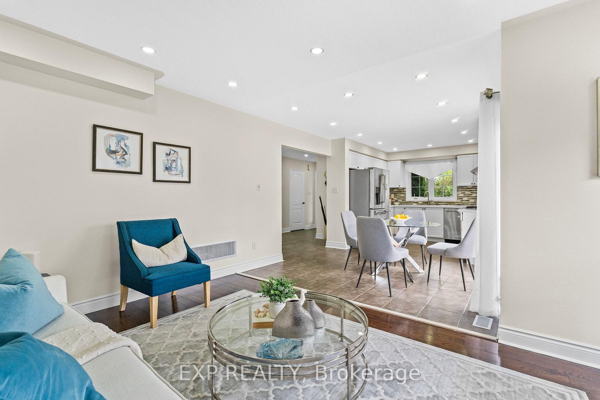 Photo 11 of 347 Brisdale Drive, Brampton, Fletcher's Meadow — HOMEH