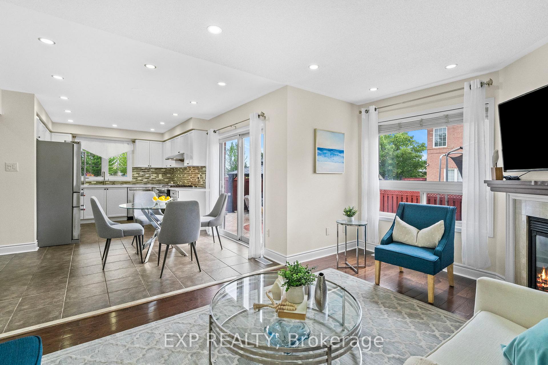 Photo 12 of 347 Brisdale Drive, Brampton, Fletcher's Meadow — HOMEH