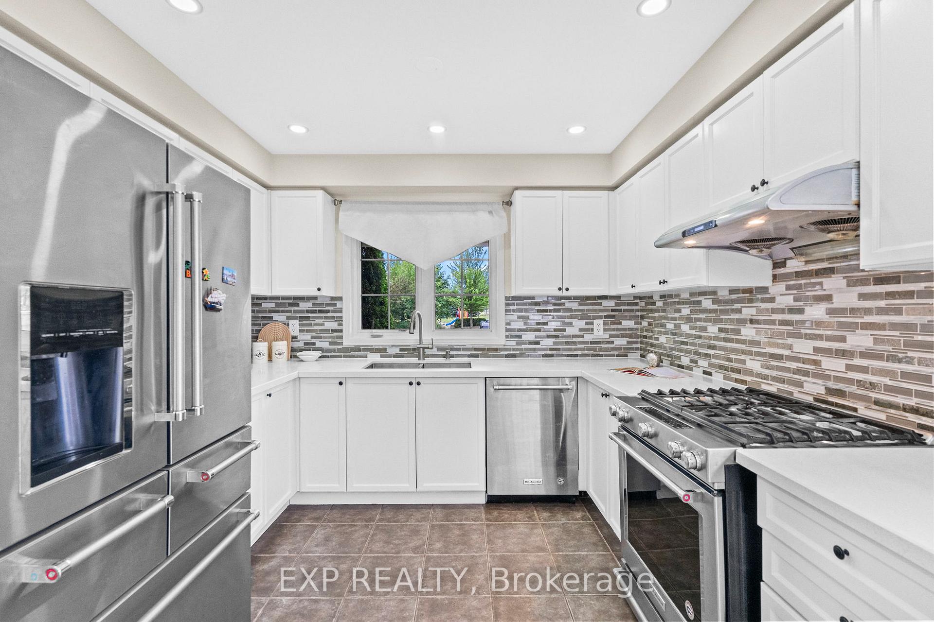 Photo 14 of 347 Brisdale Drive, Brampton, Fletcher's Meadow — HOMEH
