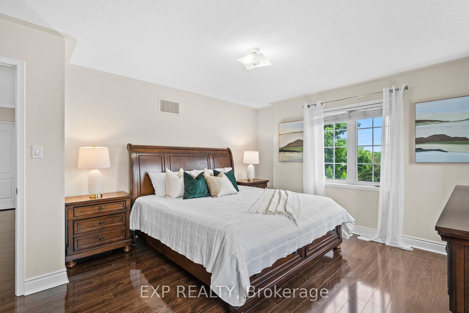 Photo 19 of 347 Brisdale Drive, Brampton, Fletcher's Meadow — HOMEH