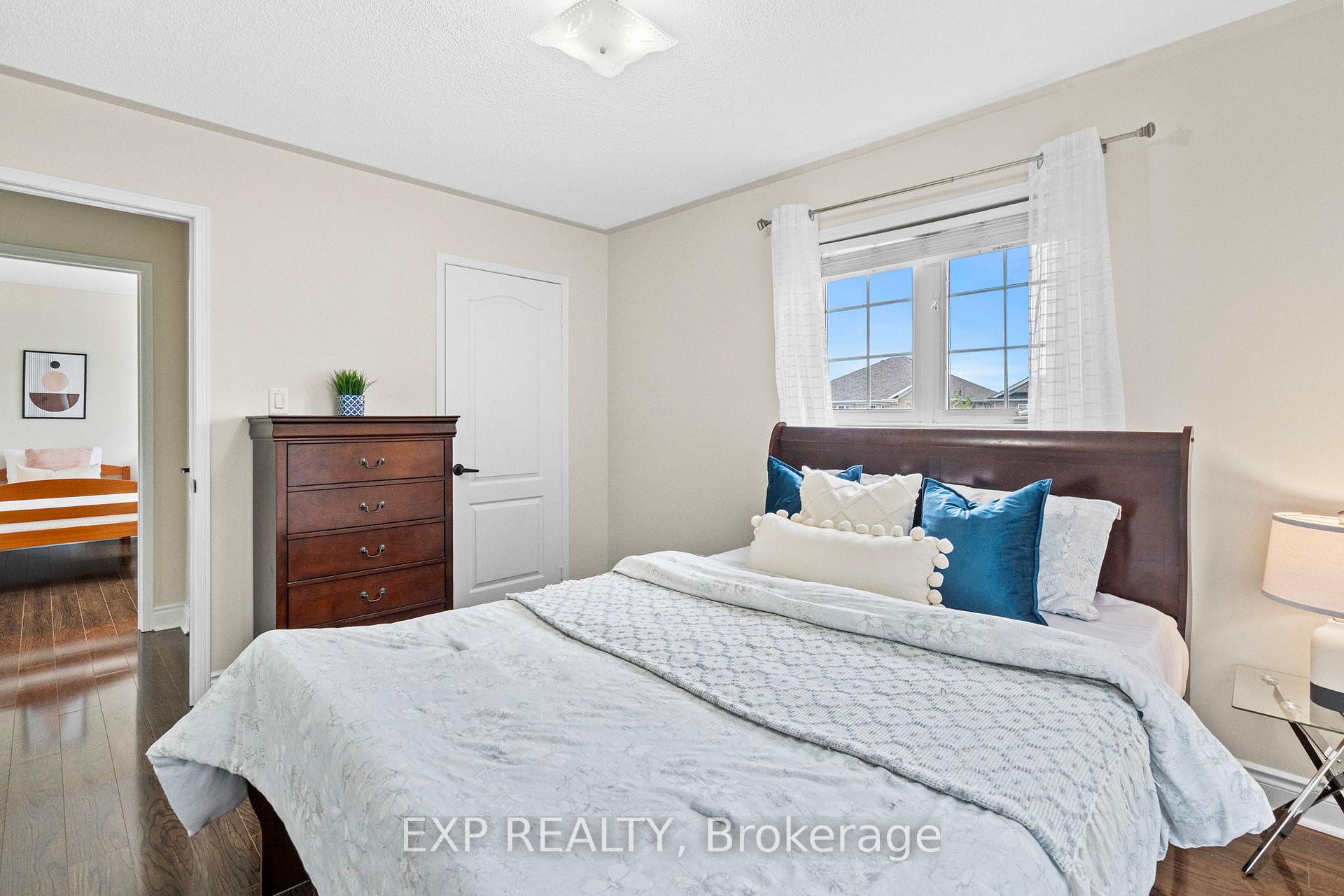 Photo 24 of 347 Brisdale Drive, Brampton, Fletcher's Meadow — HOMEH