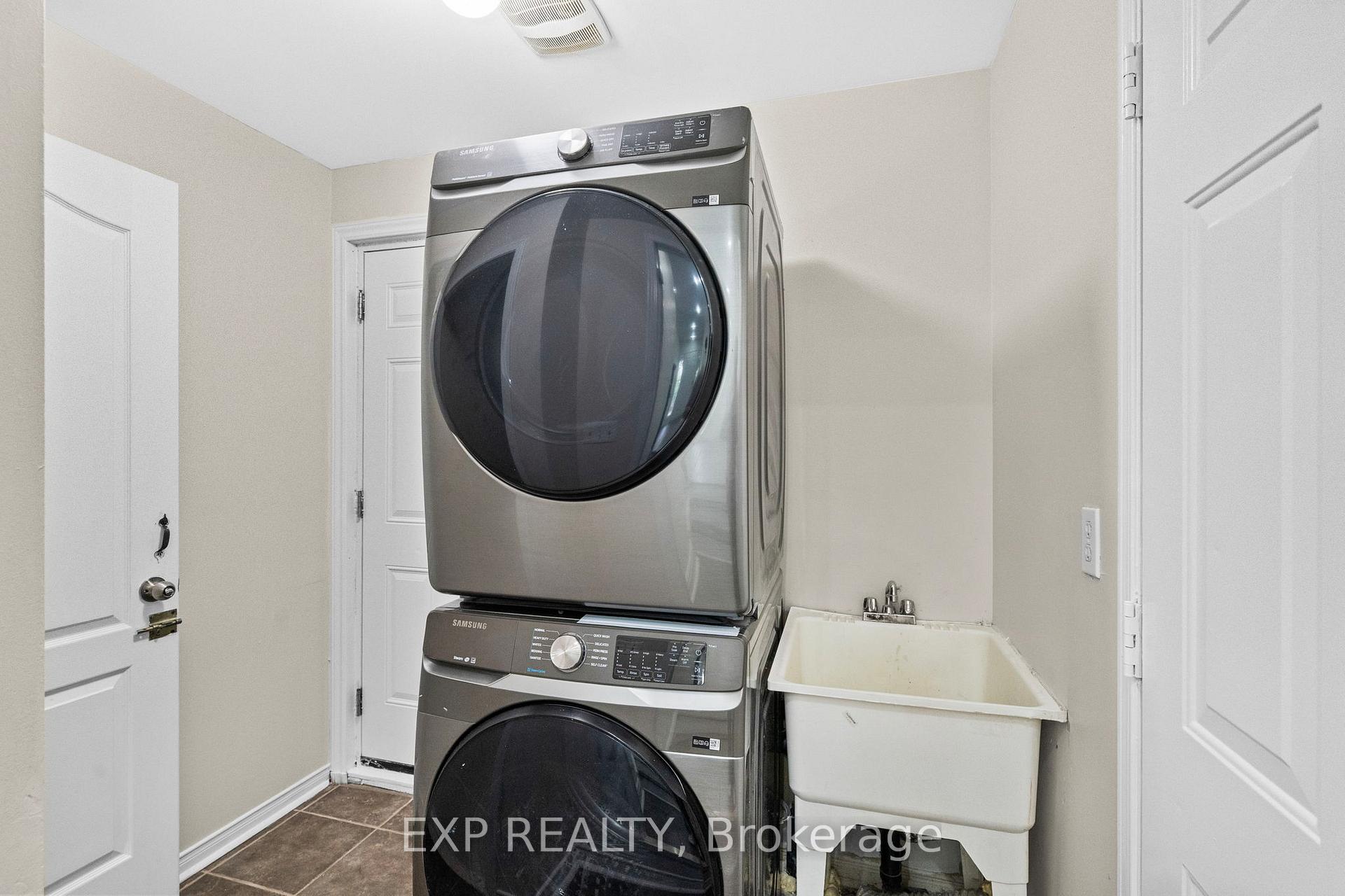 Photo 37 of 347 Brisdale Drive, Brampton, Fletcher's Meadow — HOMEH
