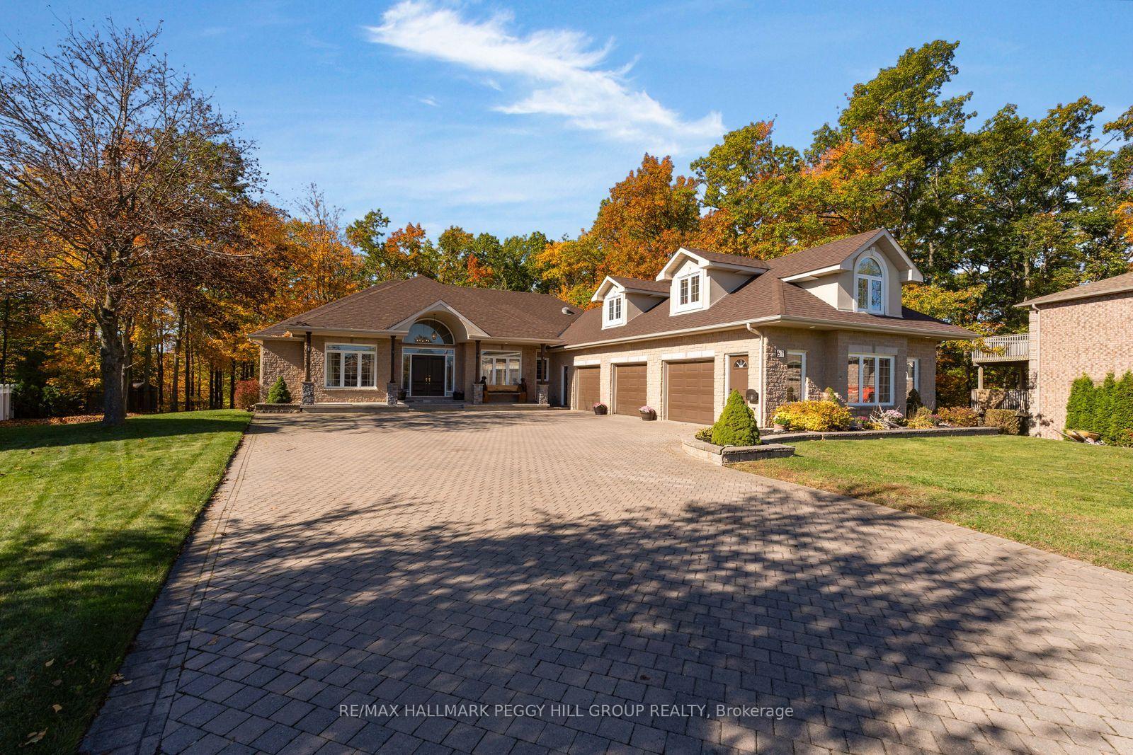 Photo 2 of 61 White Elm Road, Barrie, Holly — HOMEH