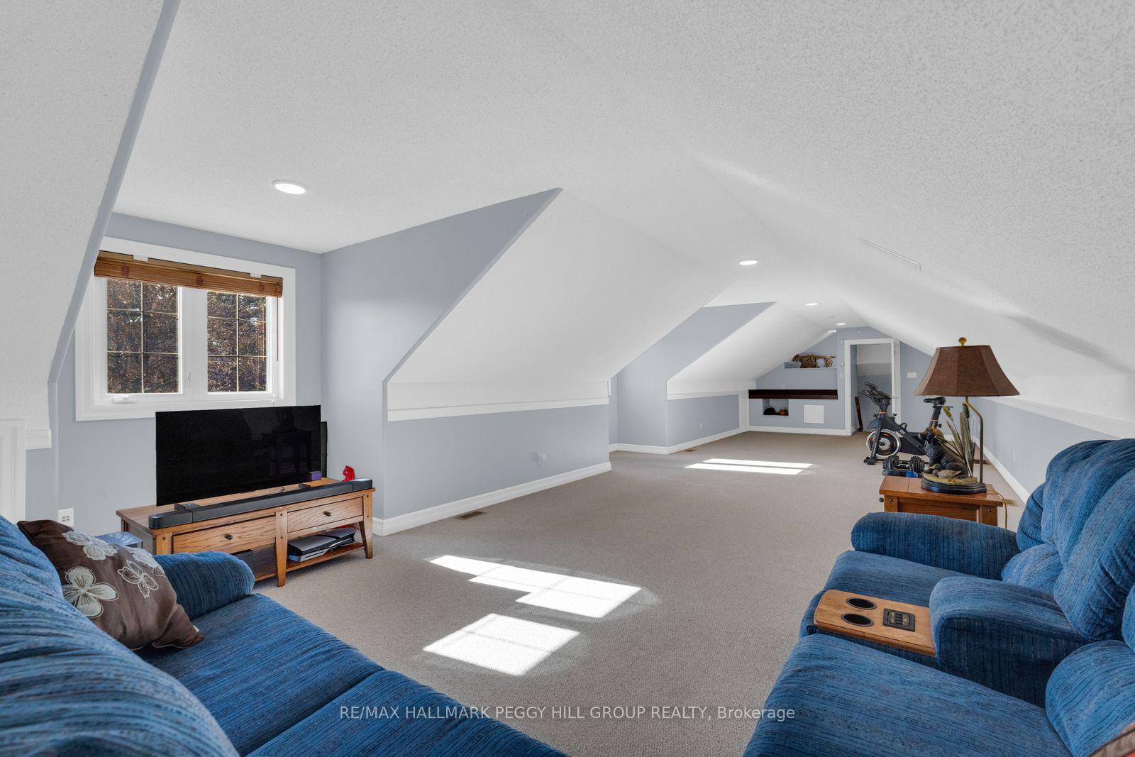 Photo 22 of 61 White Elm Road, Barrie, Holly — HOMEH