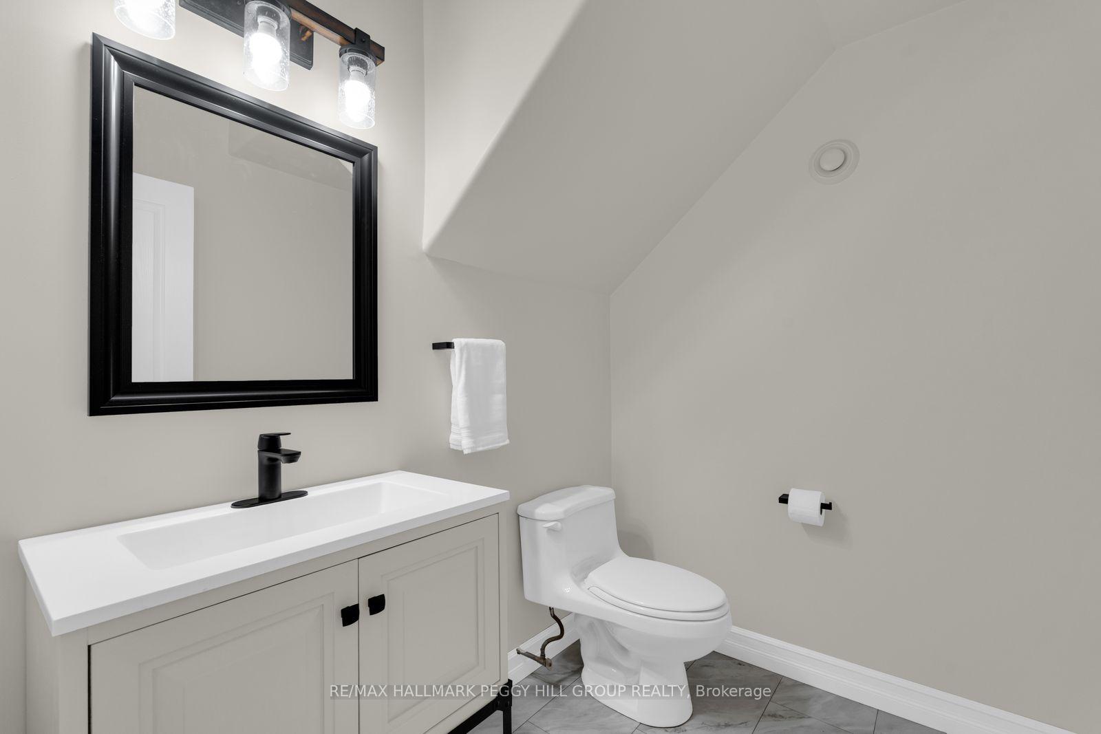 Photo 23 of 61 White Elm Road, Barrie, Holly — HOMEH