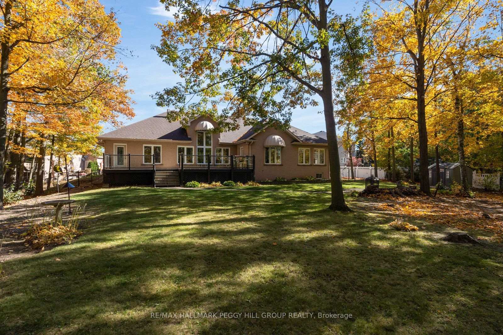 Photo 33 of 61 White Elm Road, Barrie, Holly — HOMEH